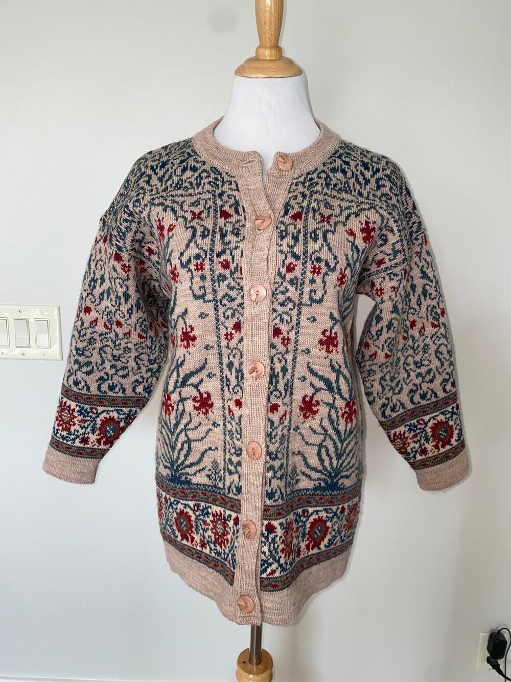 VTG Past Time Wool Cardigan Tapestry Print L/S Size Medium